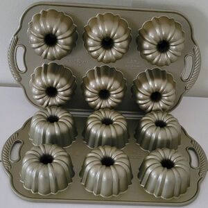 Nordic Ware Bundtlette Cake Pan